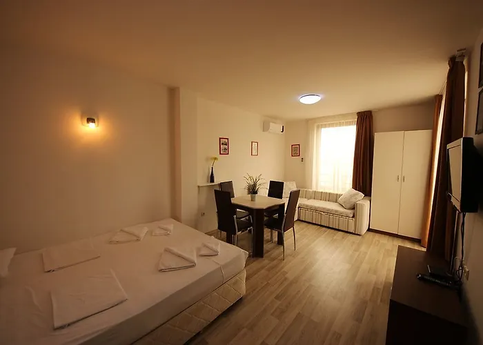 Premium Hotell Slăntjev Brjag