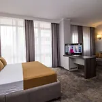 호텔 Western Premium 4*