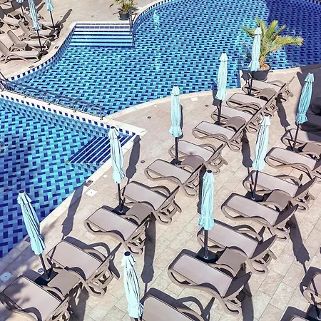 Western Premium 4* סאני ביץ'