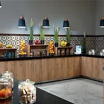 Western Premium Szálloda 4*