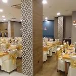 Western Premium 4*