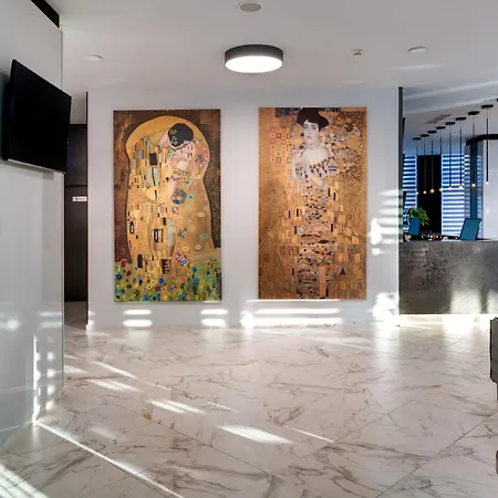 Western Premium Hotel 4*