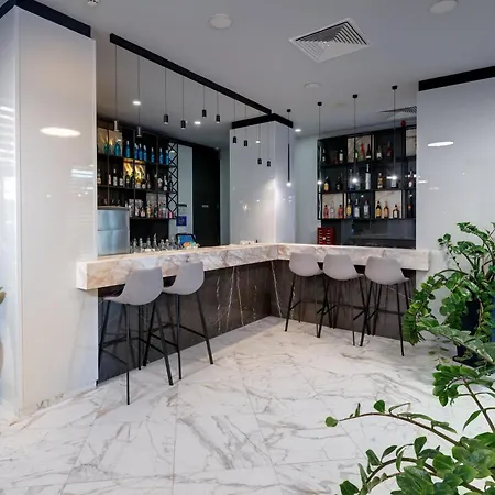 Western Premium Hotel 4*