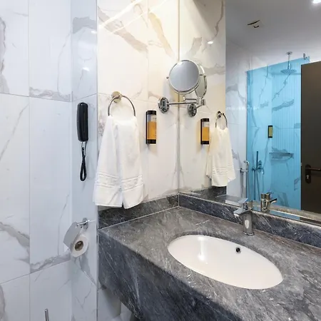 Western Premium Hotel 4*