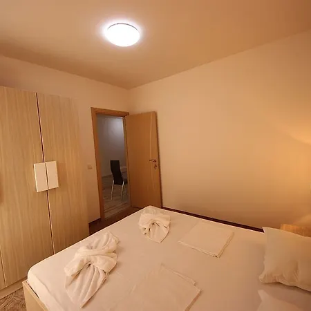 Western Premium 호텔 4*