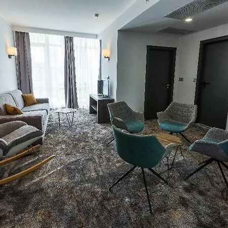 Western Premium Hotel 4*