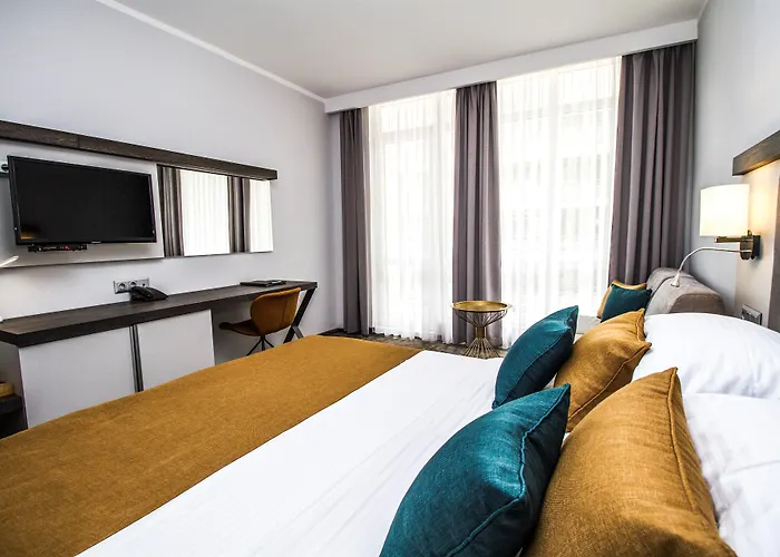 ホテル Western Premium 4*