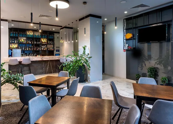 بيست ويسترن بلص بريميوم إن 4*