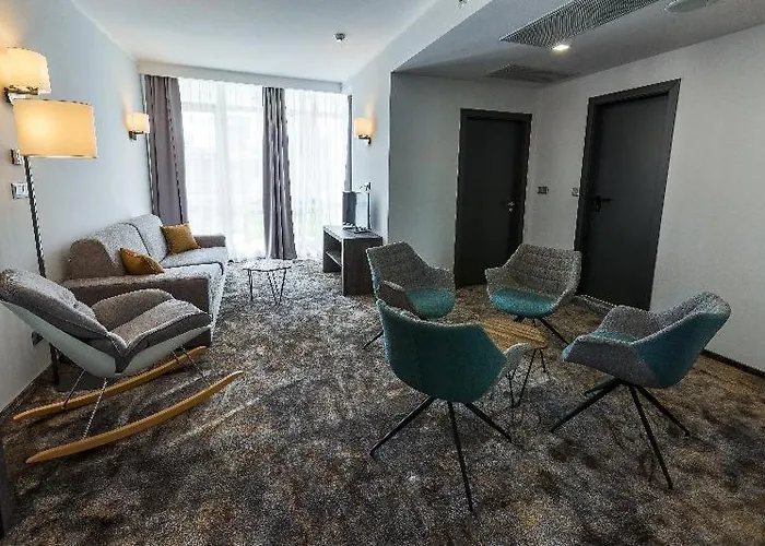 Western Premium Hotel 4*